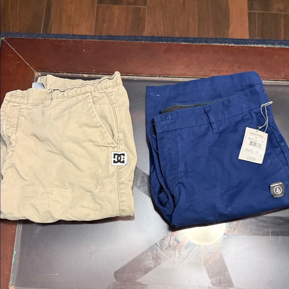 DC and Volcom Beige and Navy Casual Bottoms - Picture 1 of 5
